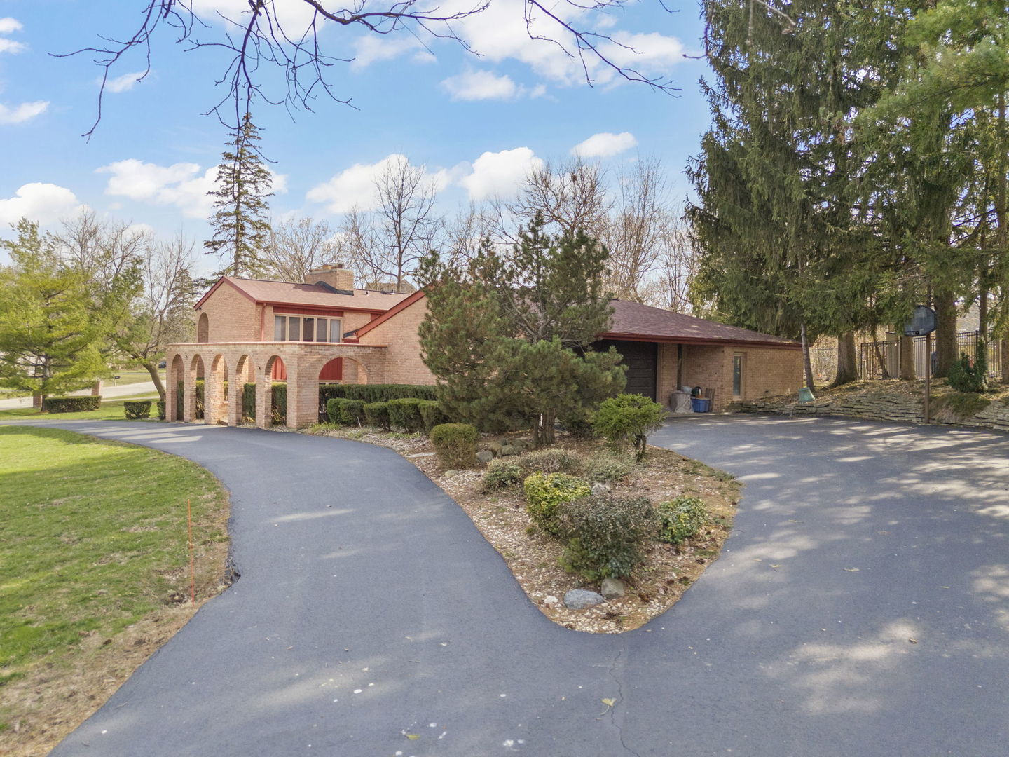 13500 W Little Creek Drive, Homer Glen, IL 60491