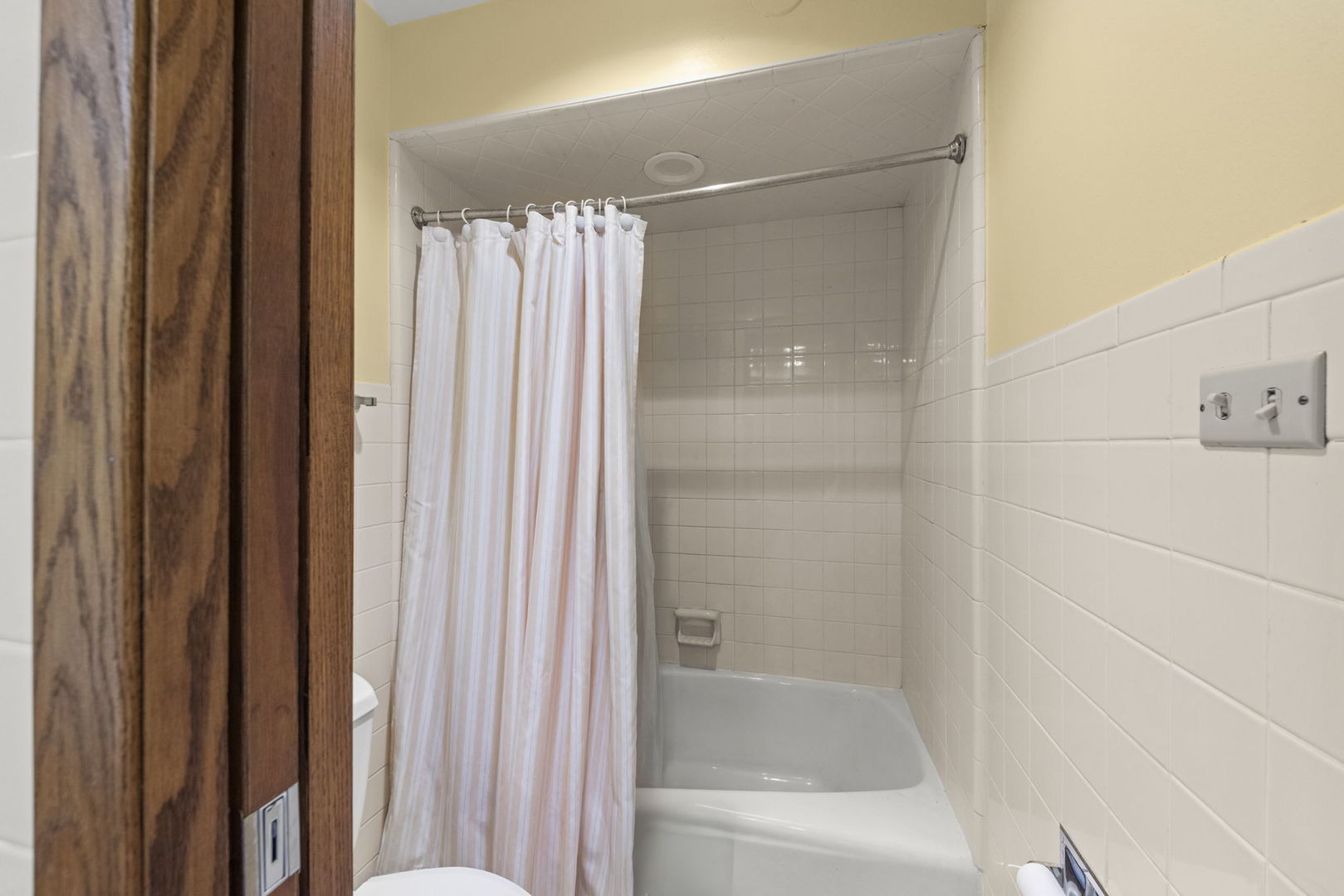 13500 W Little Creek Drive, Homer Glen, IL 60491