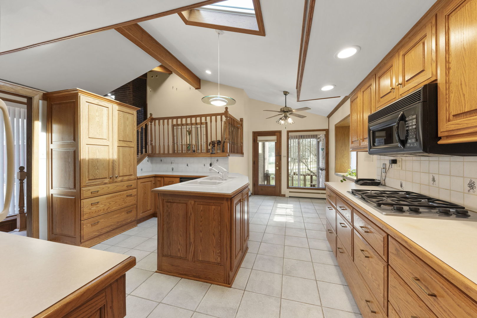 13500 W Little Creek Drive, Homer Glen, IL 60491