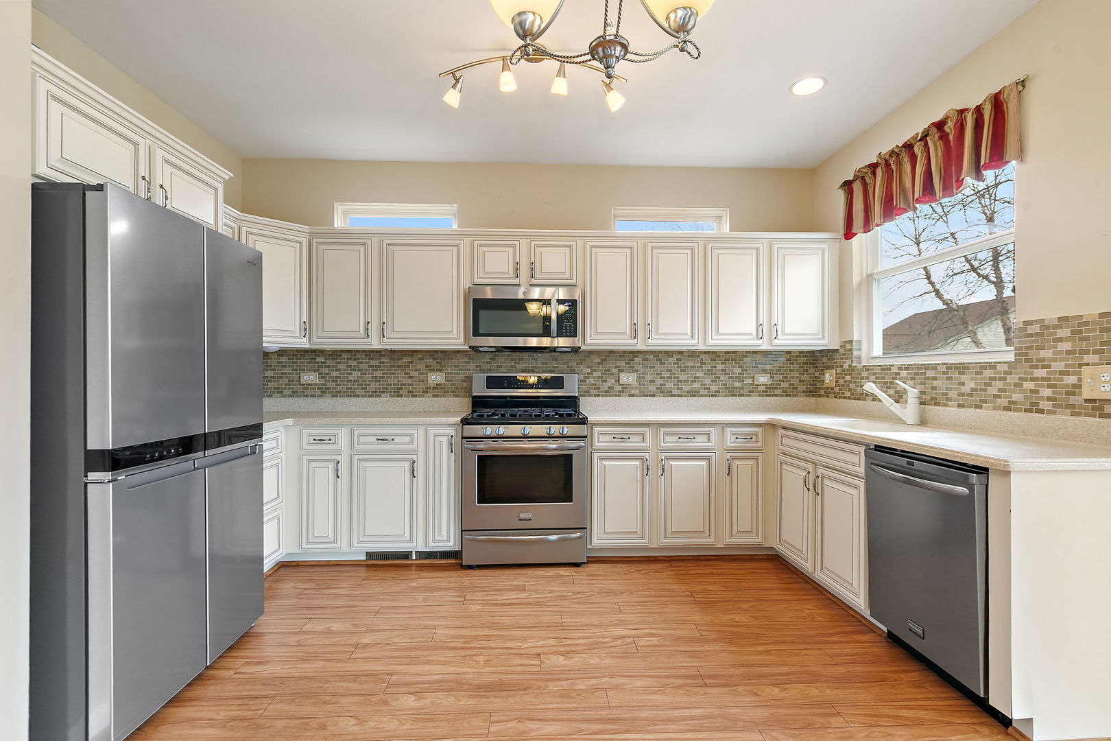 12970 Brookwood Drive, Huntley, IL 60142