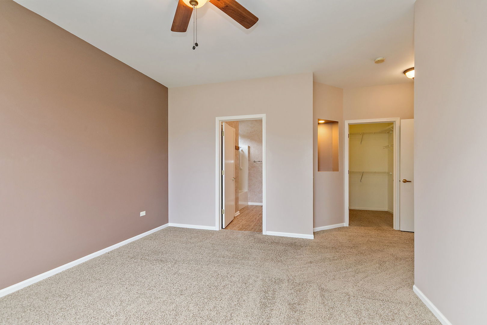 12970 Brookwood Drive, Huntley, IL 60142