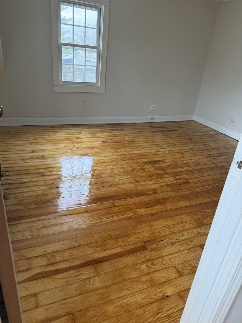 423 S Center Street, Bensenville, IL 60106