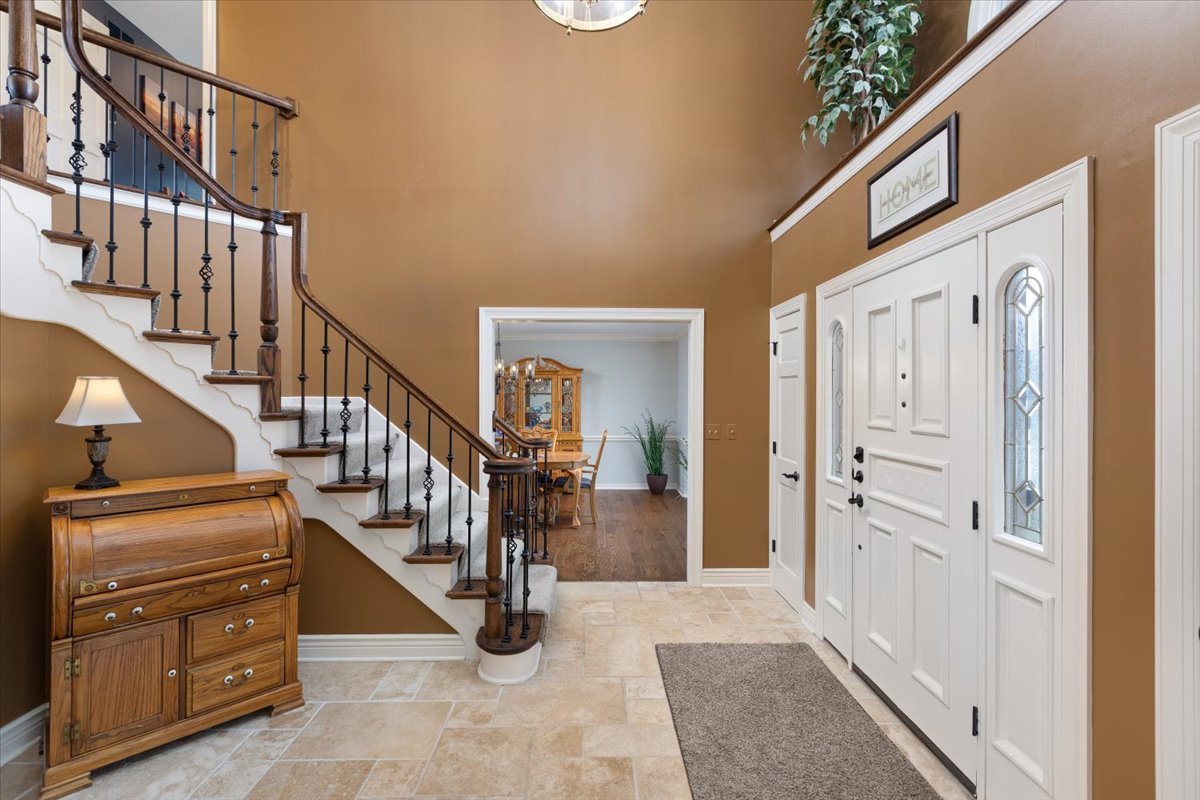 1576 Pine Lake Drive, Naperville, IL 60564