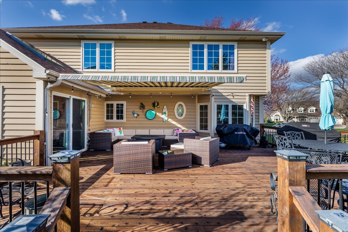 1576 Pine Lake Drive, Naperville, IL 60564