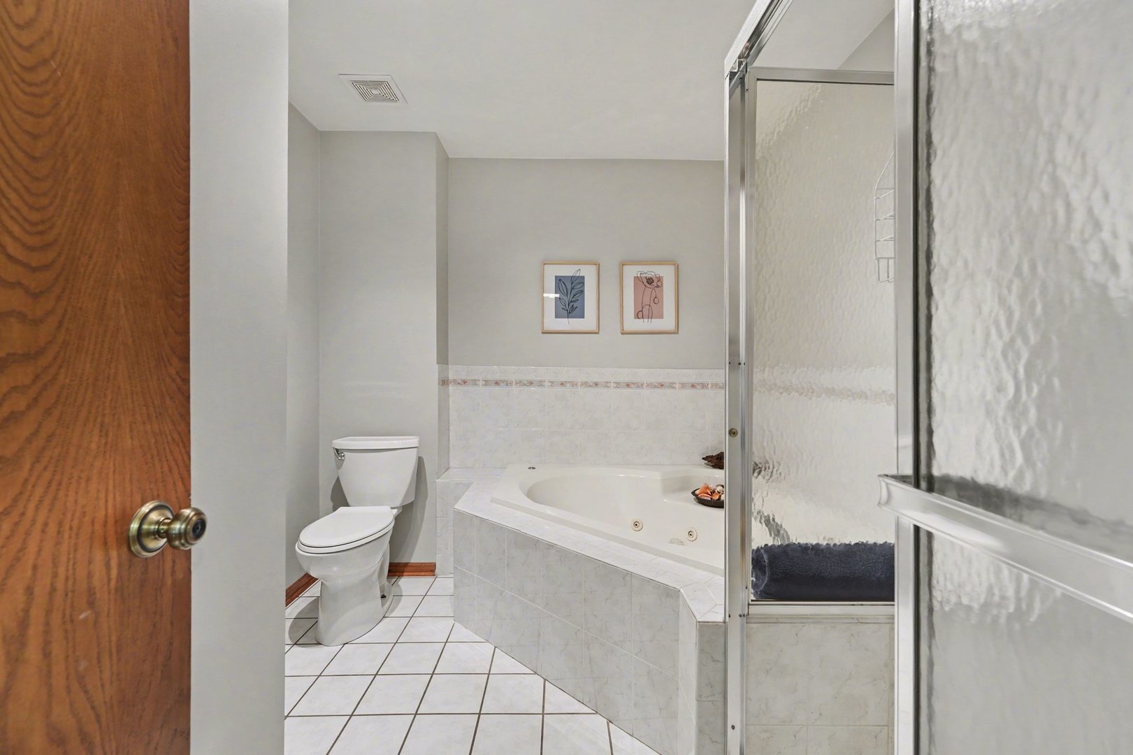 8027 Enclave Lane, Tinley Park, IL 60487