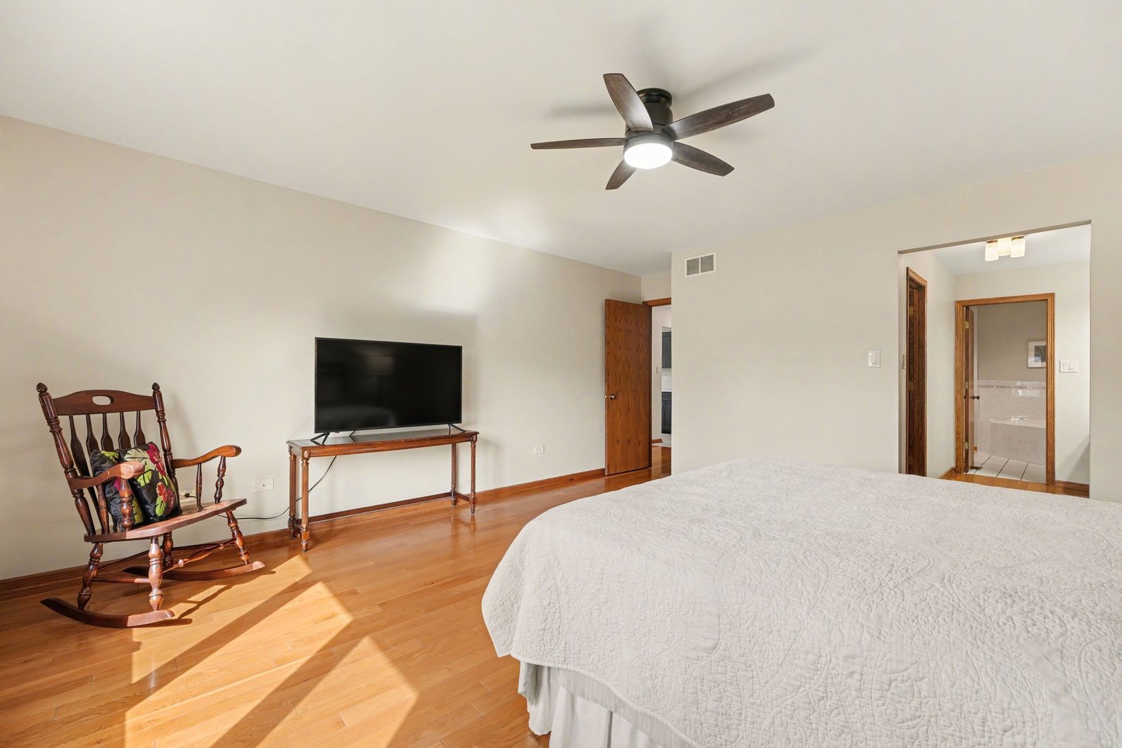 8027 Enclave Lane, Tinley Park, IL 60487