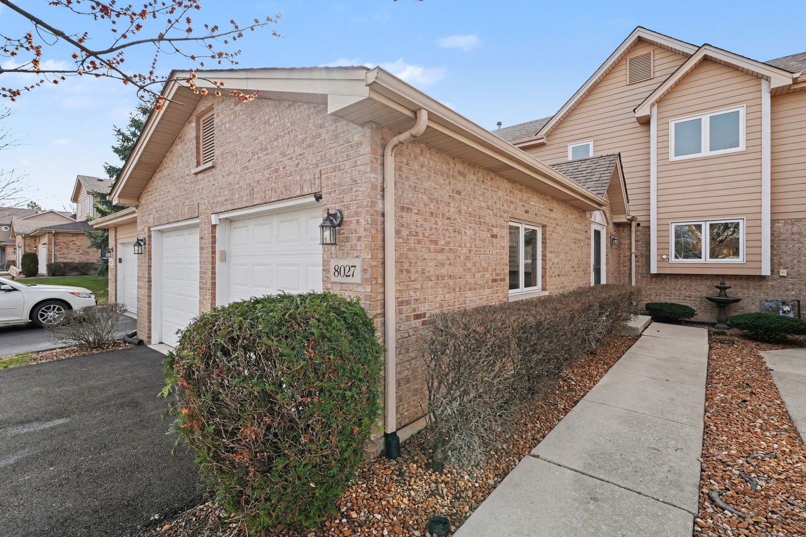 8027 Enclave Lane, Tinley Park, IL 60487