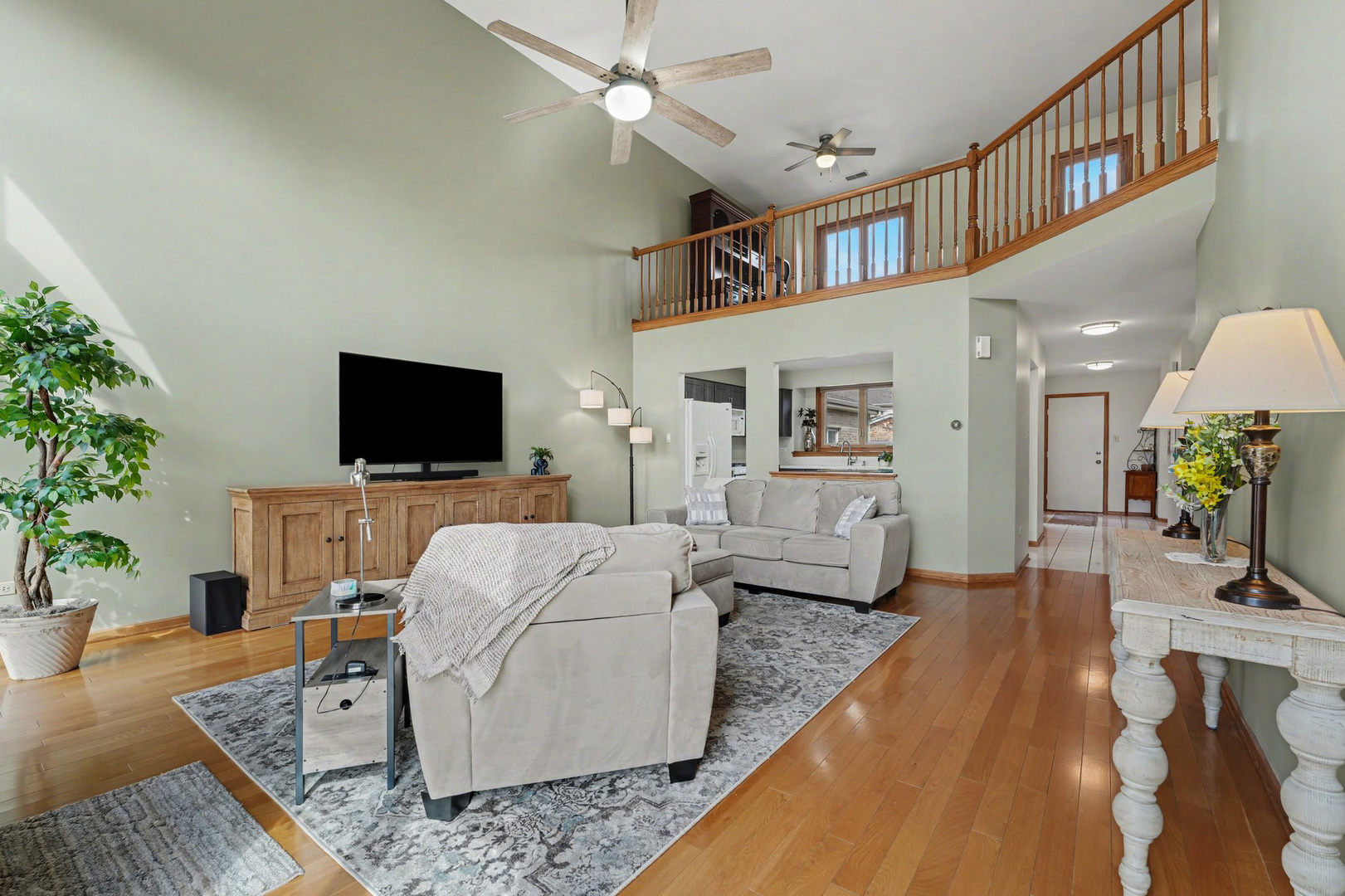 8027 Enclave Lane, Tinley Park, IL 60487