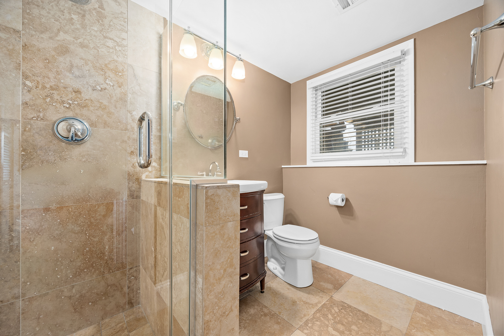 960 Sycamore Court, Hoffman Estates, IL 60192