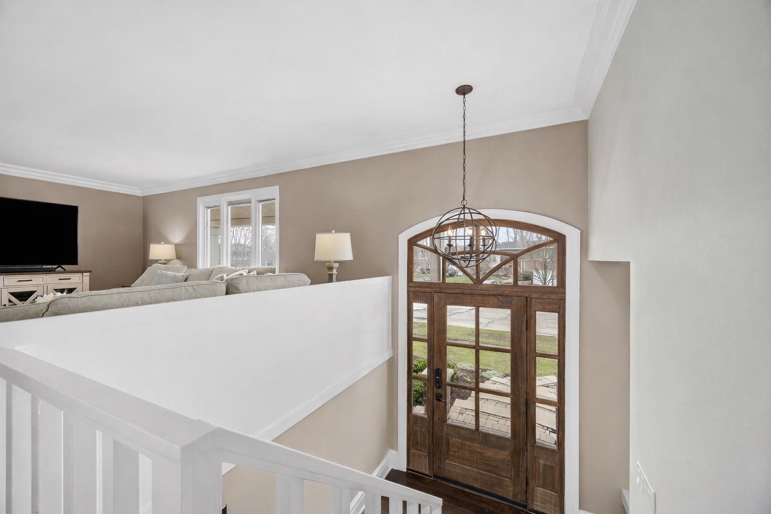 960 Sycamore Court, Hoffman Estates, IL 60192