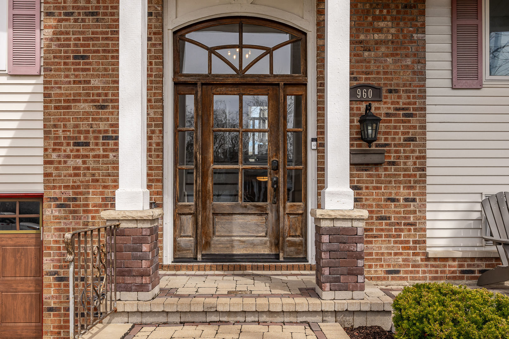 960 Sycamore Court, Hoffman Estates, IL 60192