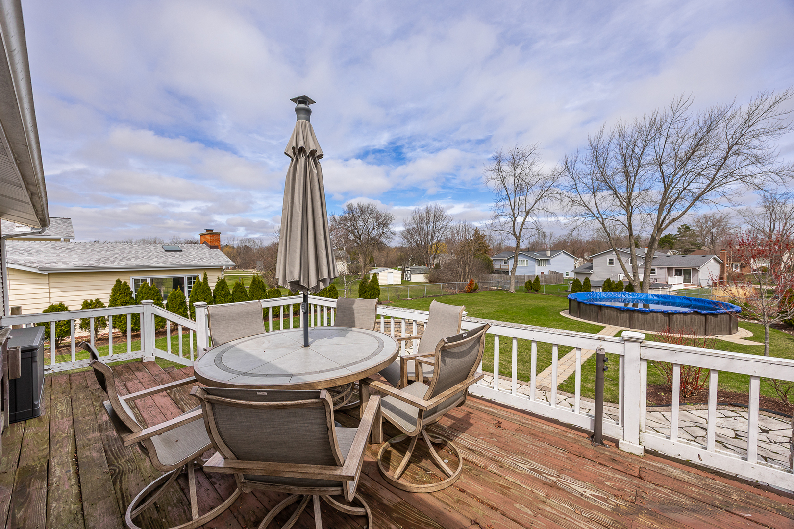 960 Sycamore Court, Hoffman Estates, IL 60192