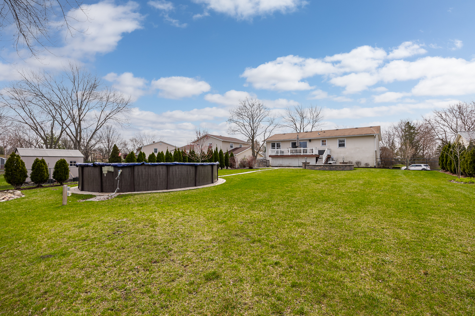 960 Sycamore Court, Hoffman Estates, IL 60192