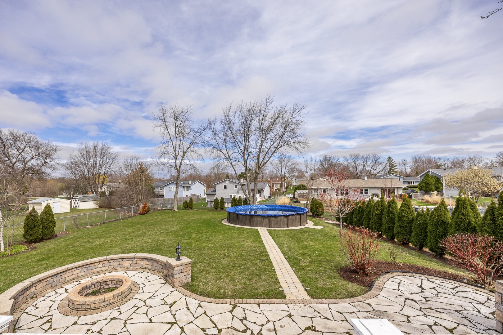 960 Sycamore Court, Hoffman Estates, IL 60192