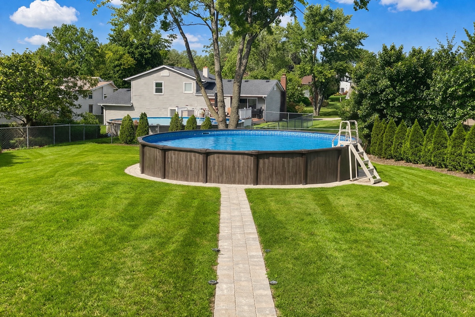 960 Sycamore Court, Hoffman Estates, IL 60192