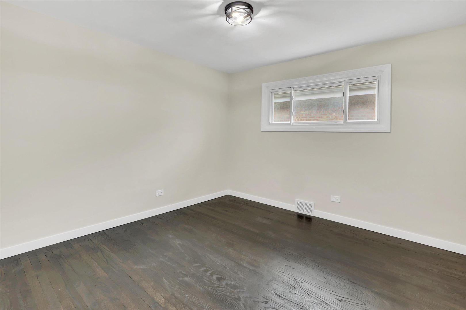 4821 N Mont Clare Avenue, Chicago, IL 60656