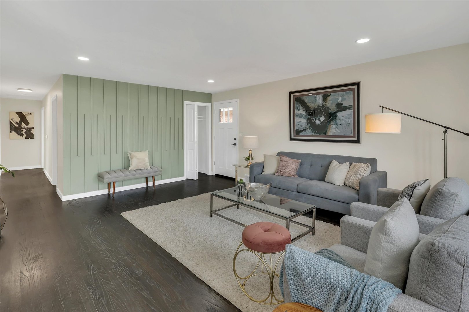 4821 N Mont Clare Avenue, Chicago, IL 60656