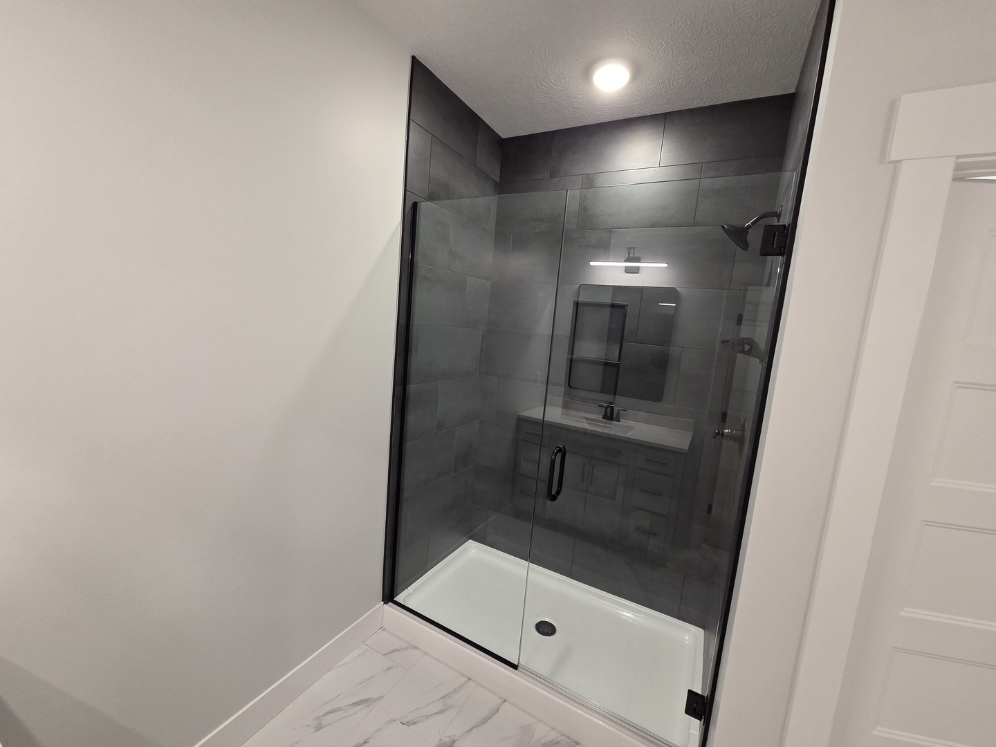 2905 Binghamton Lane, Bloomington, IL 61705