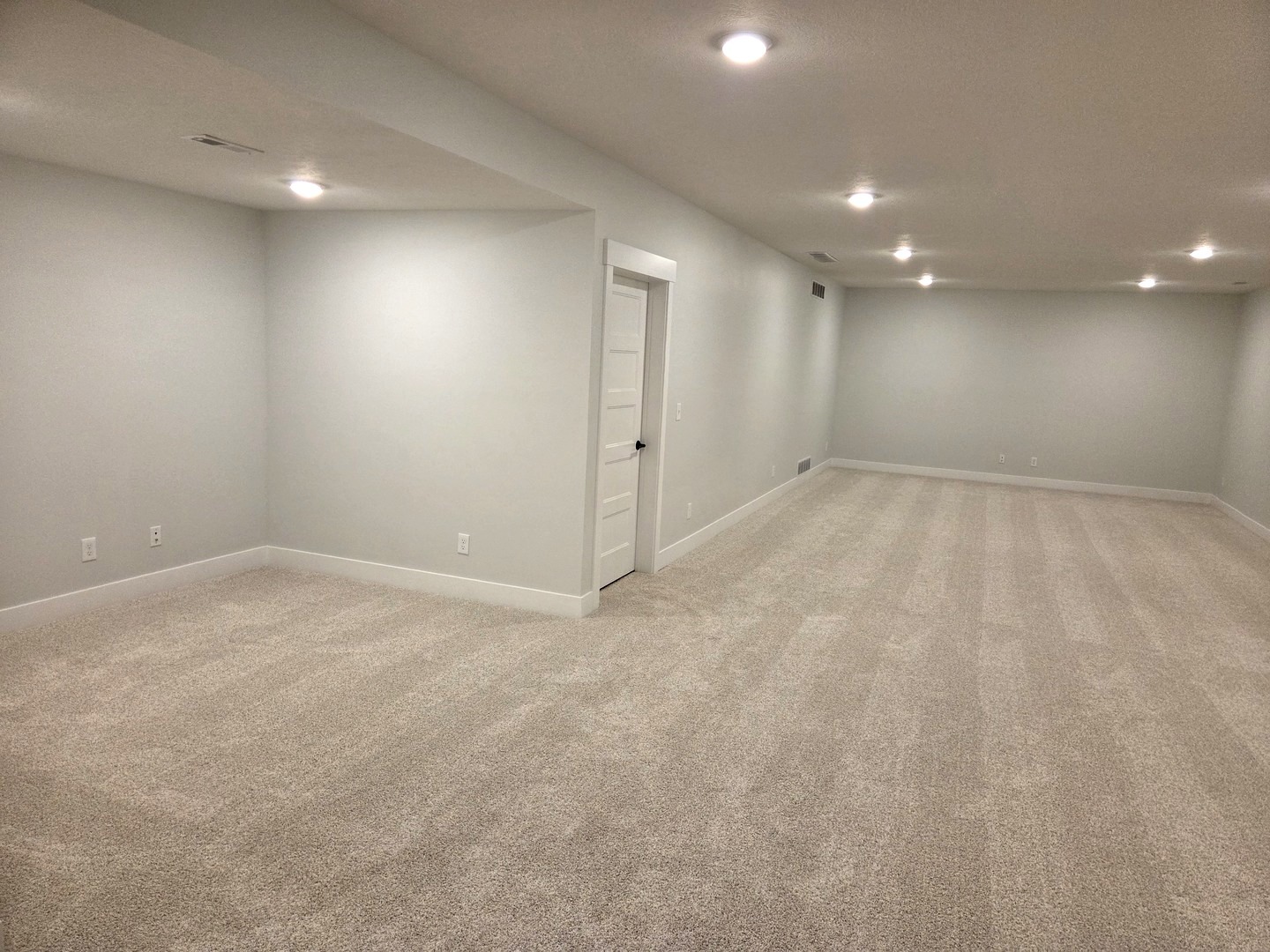 2905 Binghamton Lane, Bloomington, IL 61705