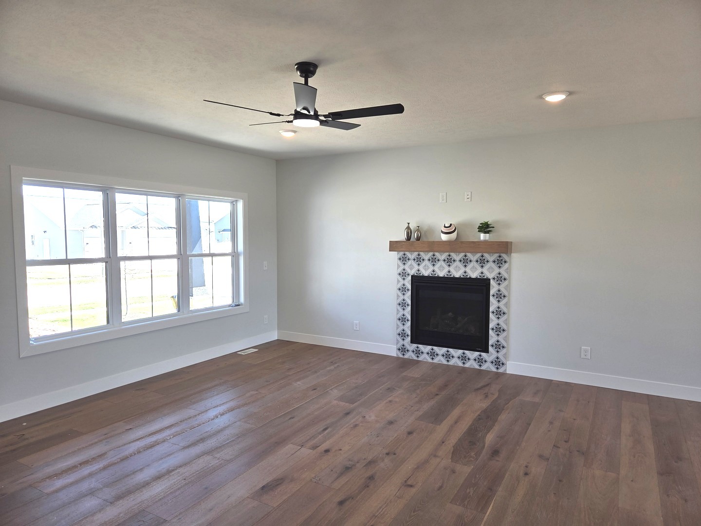 2905 Binghamton Lane, Bloomington, IL 61705