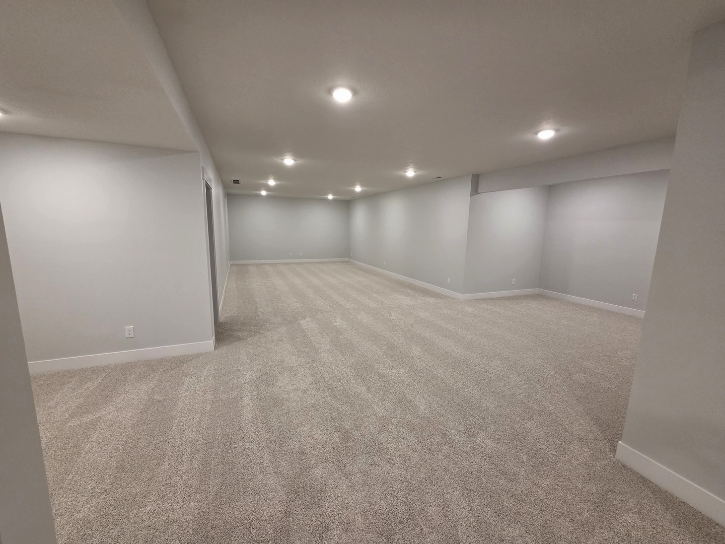 2905 Binghamton Lane, Bloomington, IL 61705