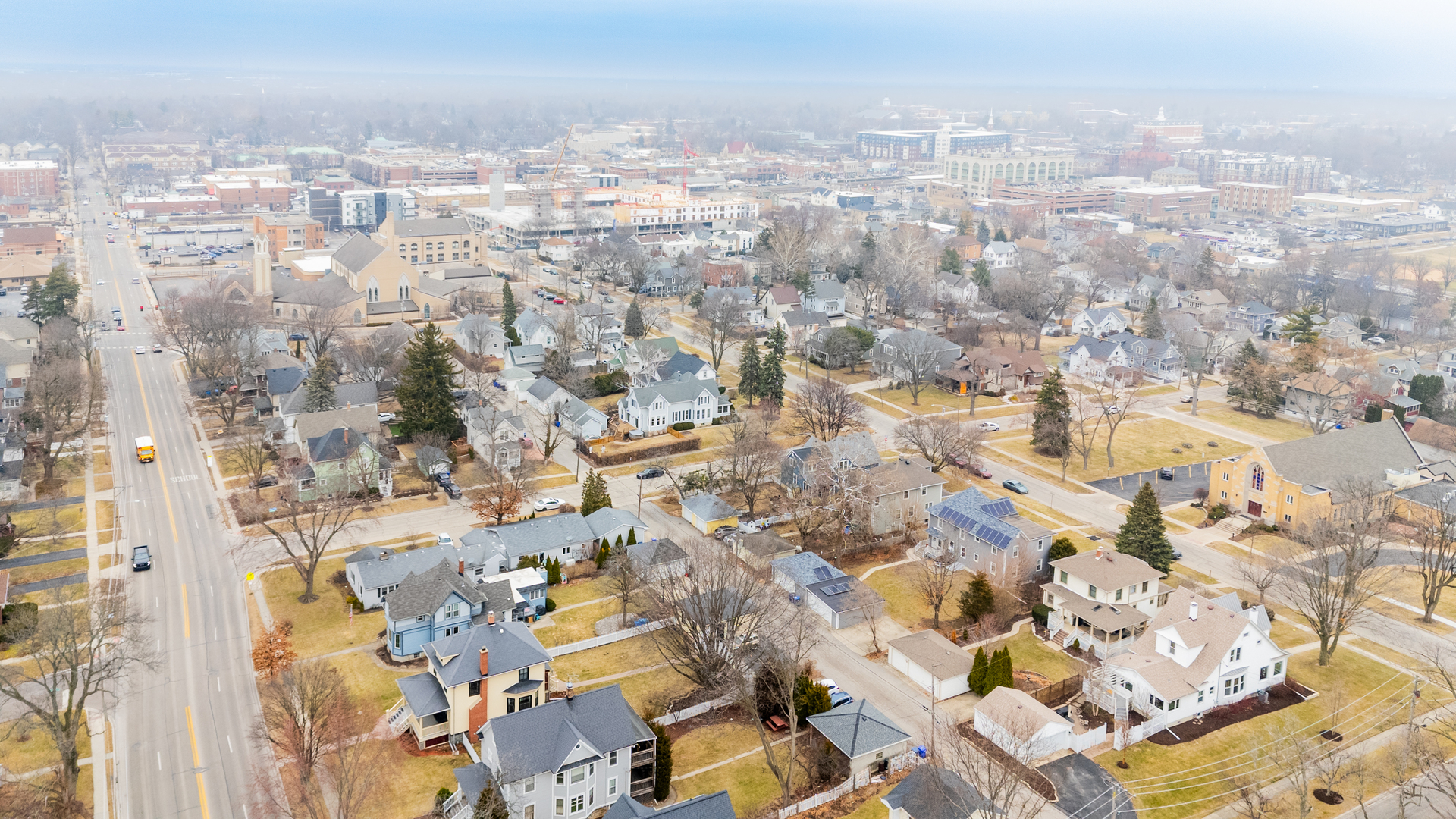 520 S Wheaton Avenue, Wheaton, IL 60187