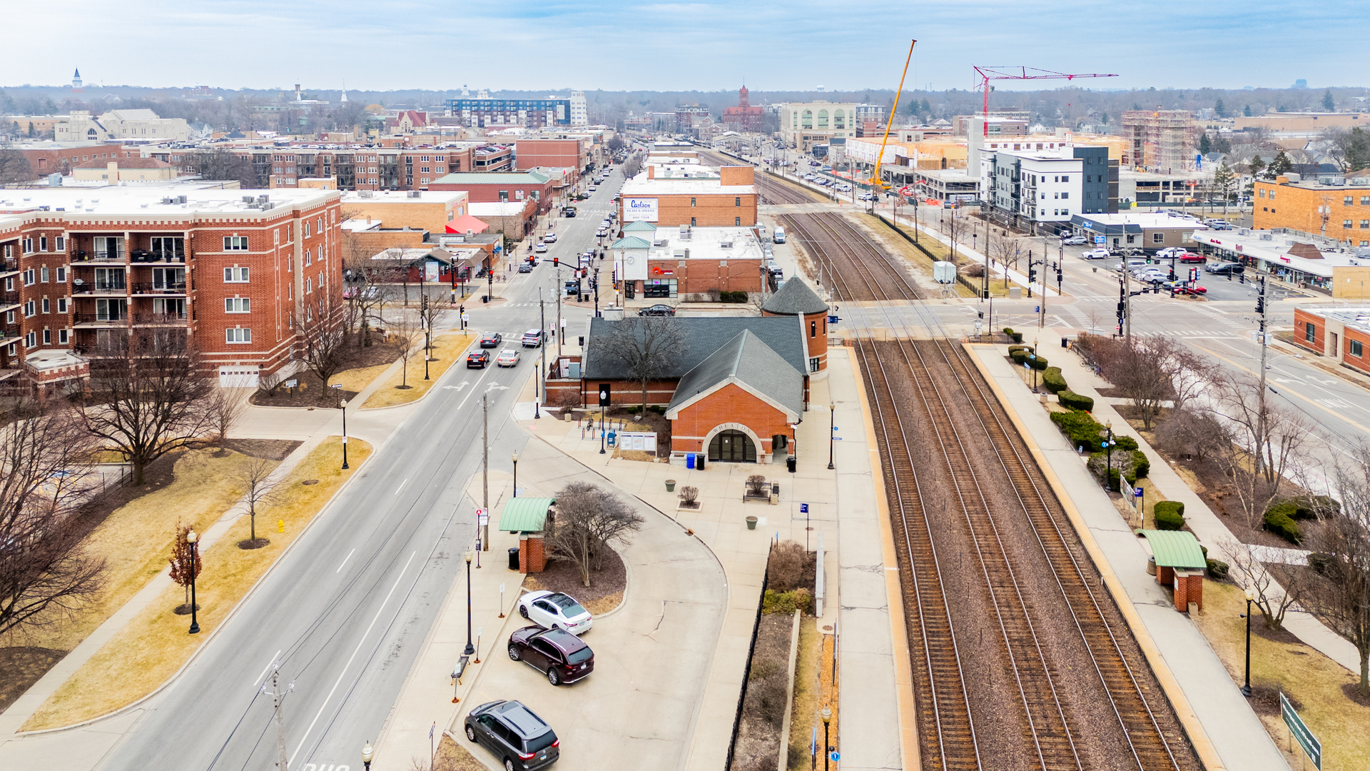 520 S Wheaton Avenue, Wheaton, IL 60187