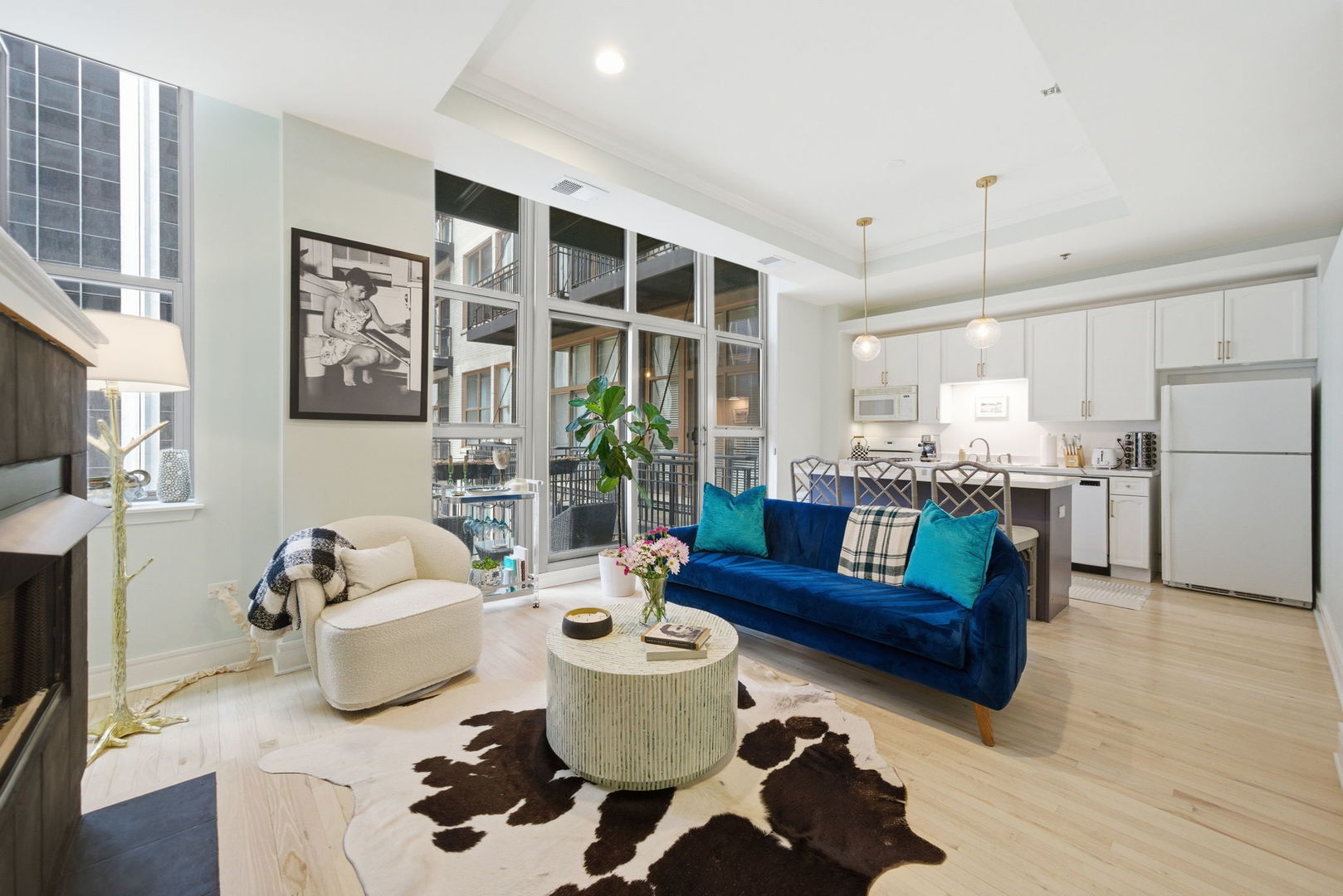 212 W Washington Street #906, Chicago, IL 60606