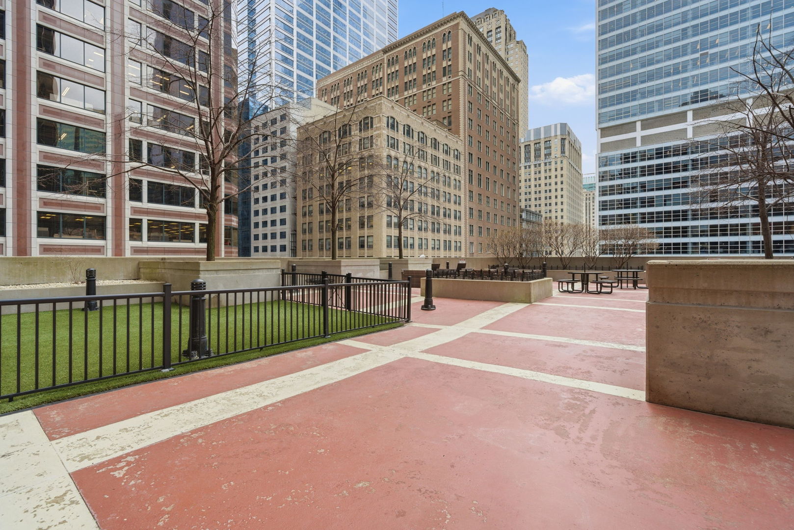 212 W Washington Street #906, Chicago, IL 60606