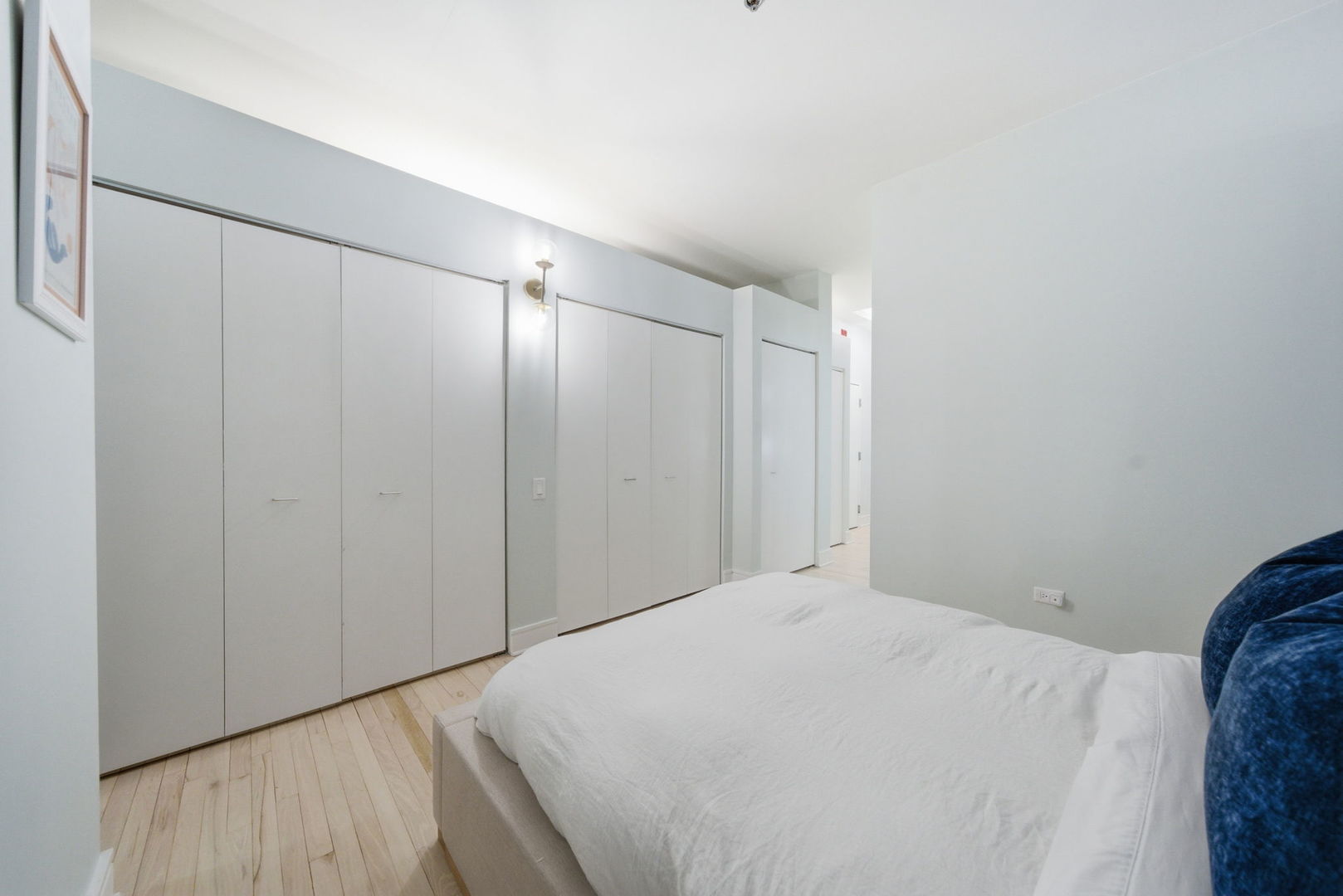 212 W Washington Street #906, Chicago, IL 60606