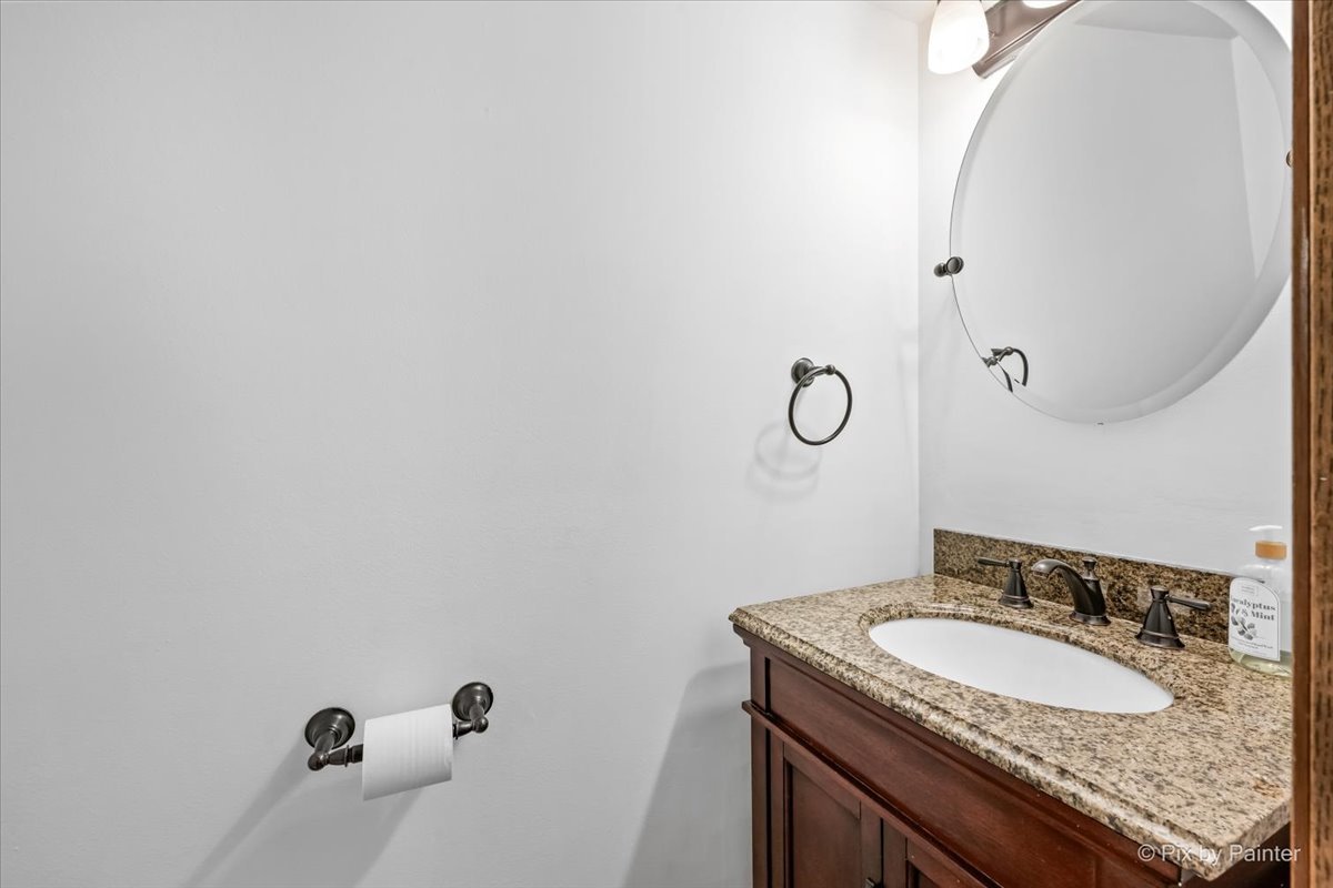 20 N Oltendorf Road, Streamwood, IL 60107