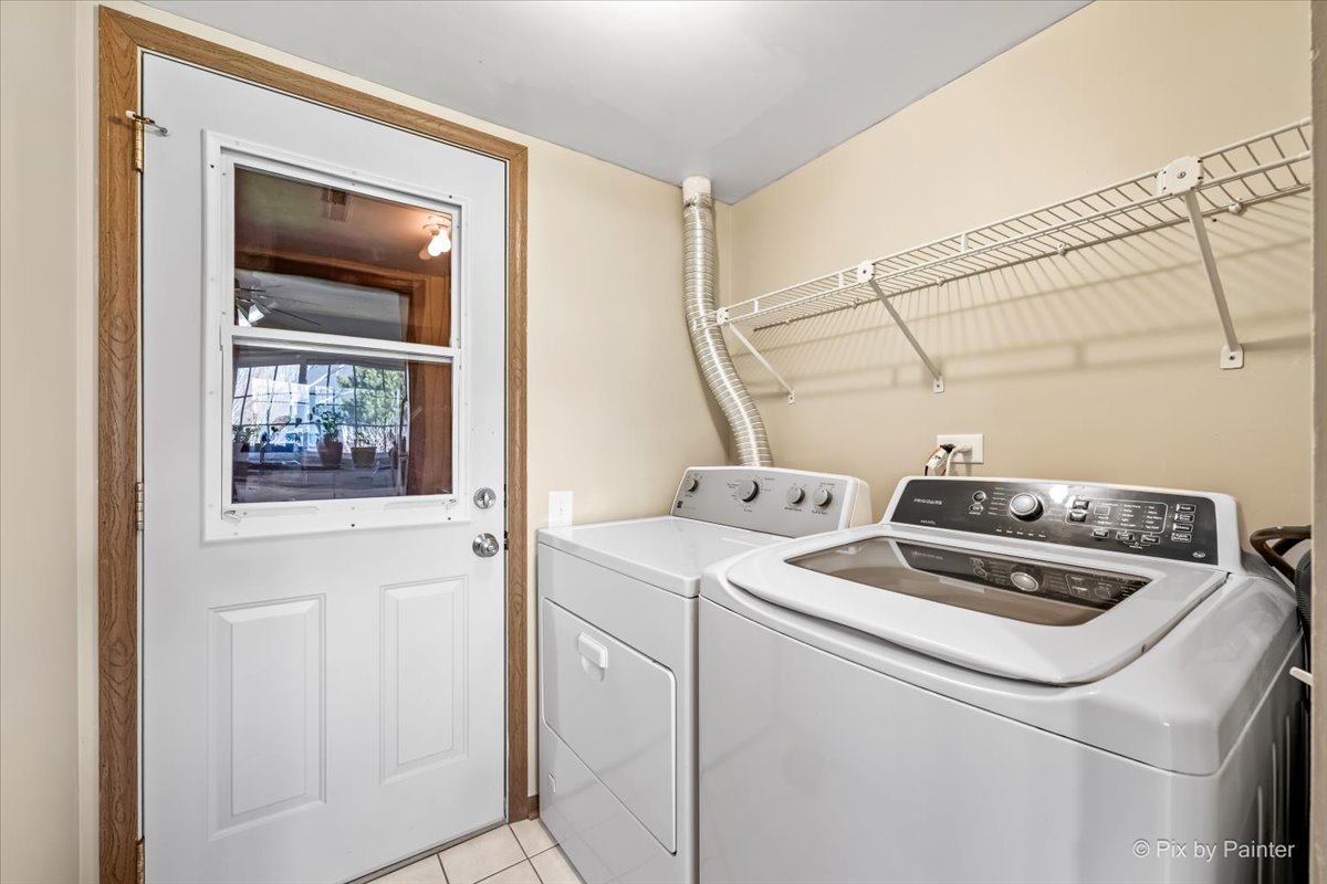 20 N Oltendorf Road, Streamwood, IL 60107