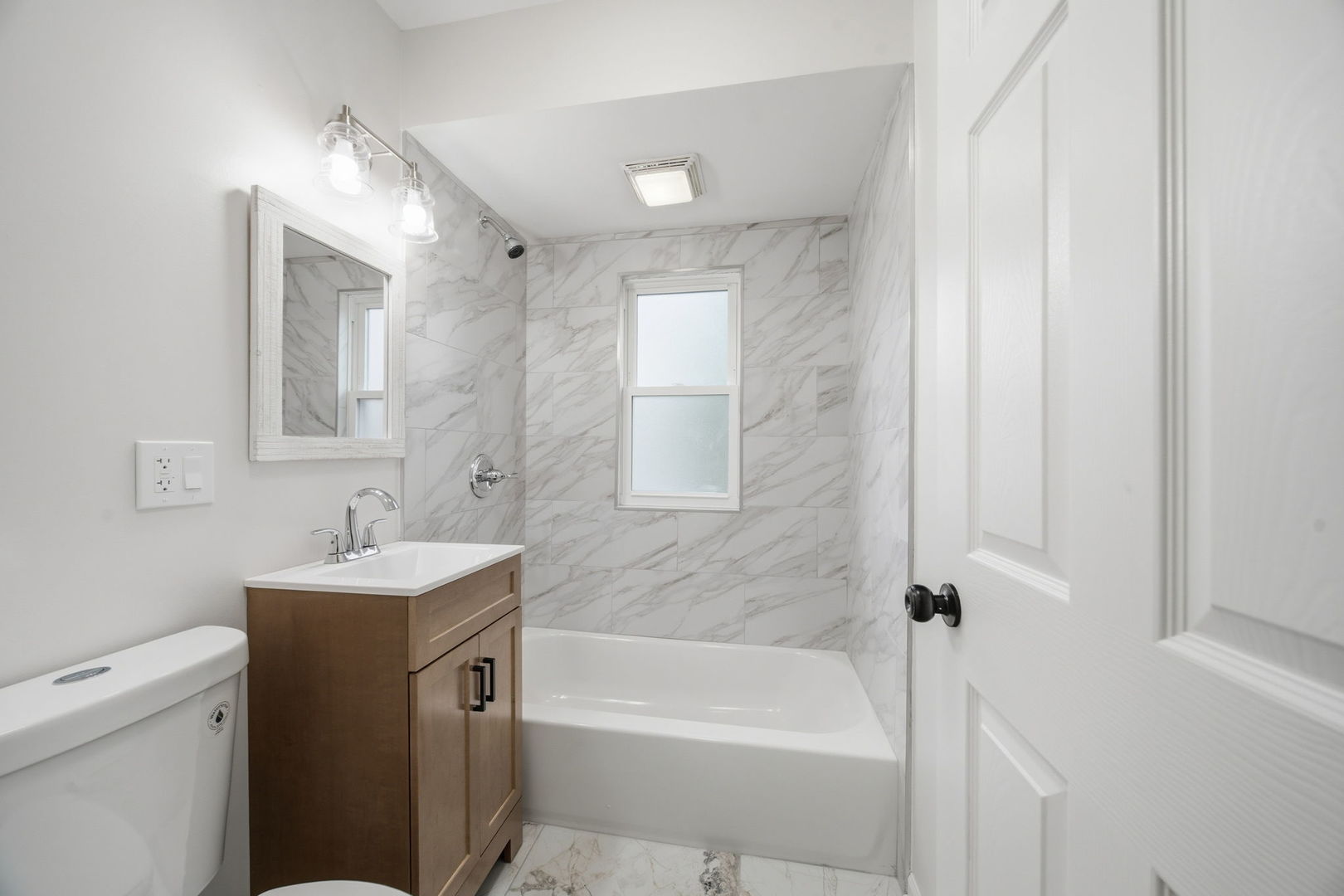 17909 Rose Street, Lansing, IL 60438