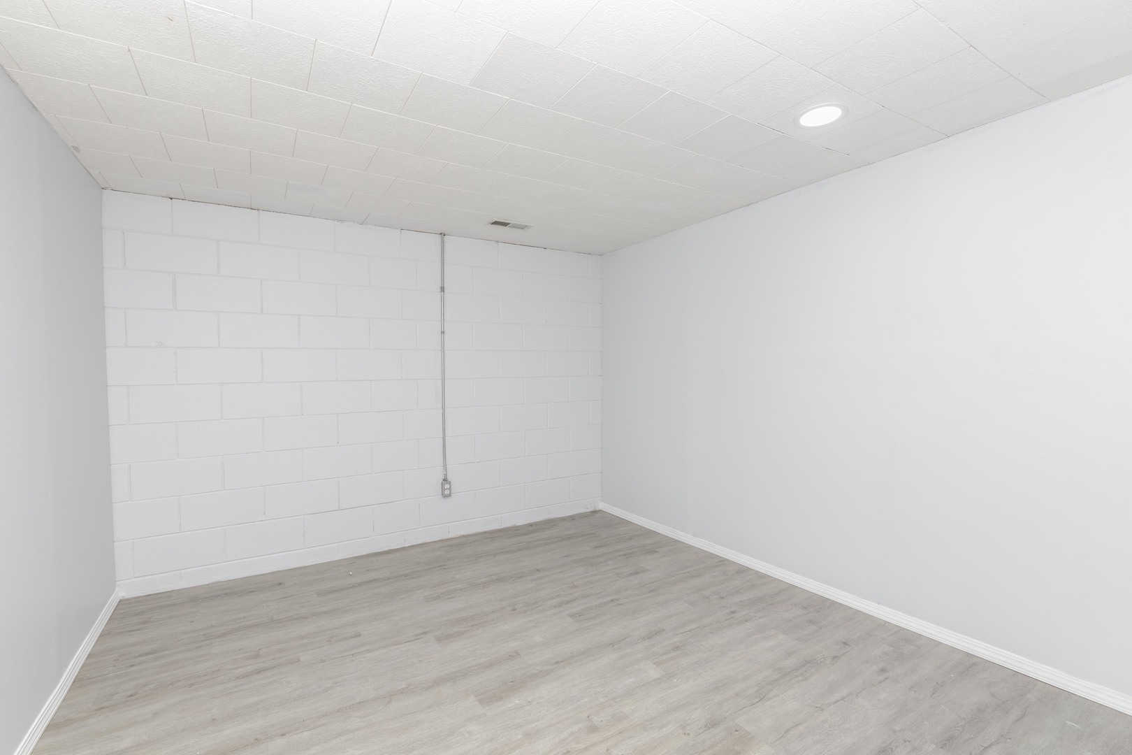 Bloomington, IL 61704