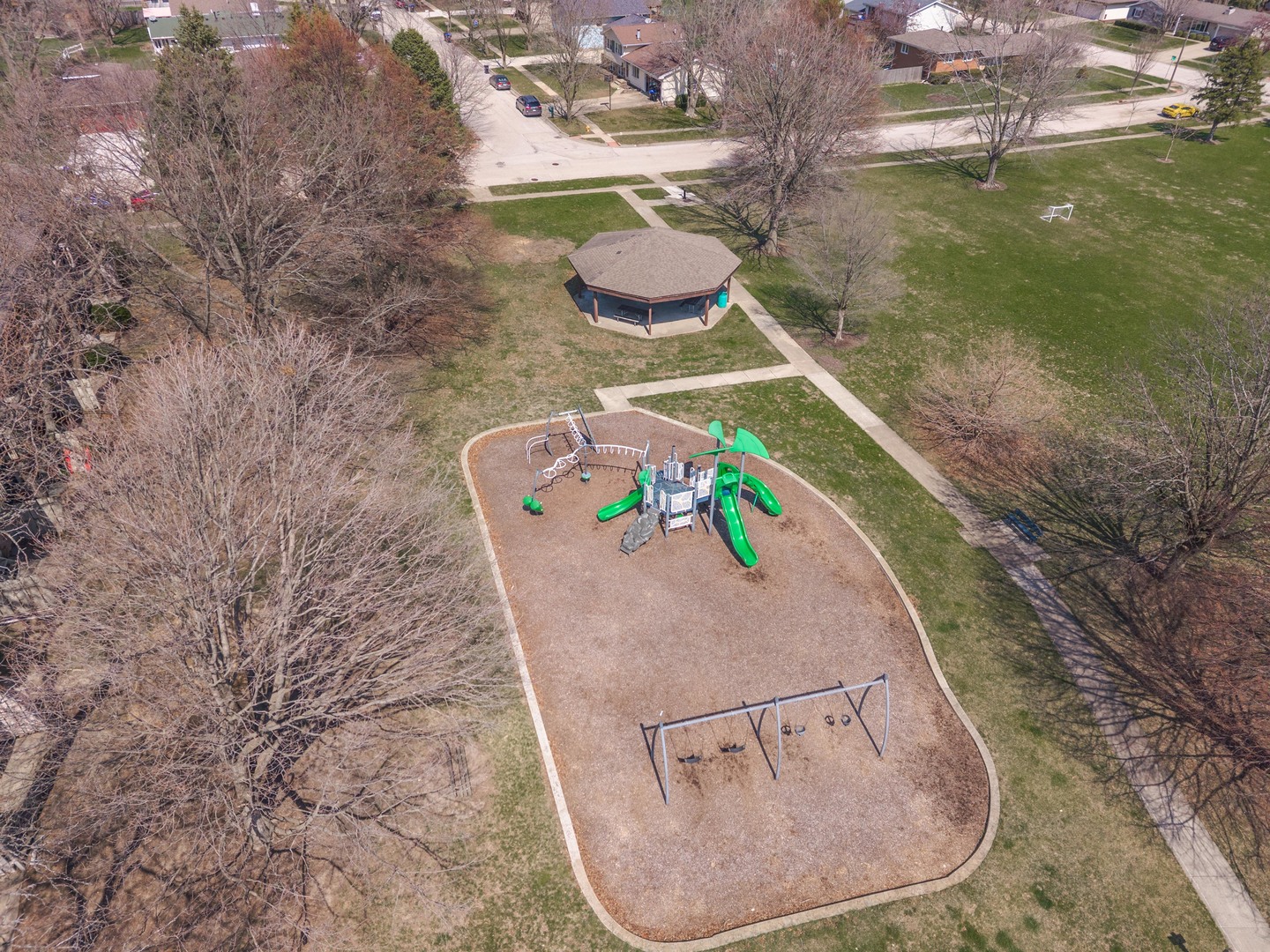 Bloomington, IL 61704