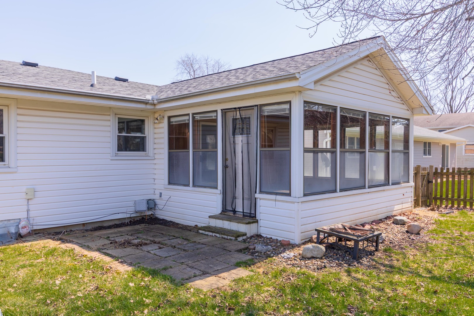 Bloomington, IL 61704