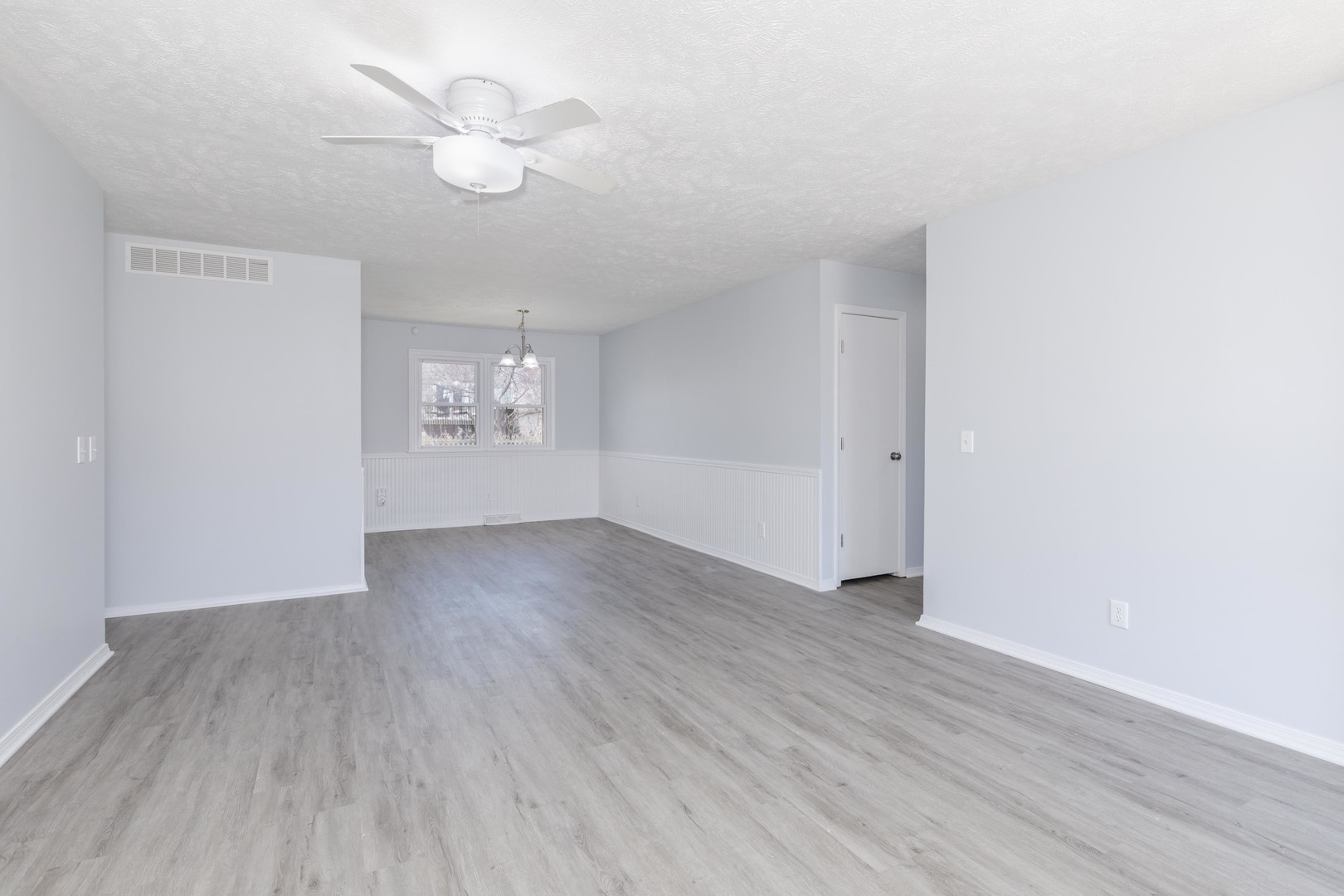 Bloomington, IL 61704