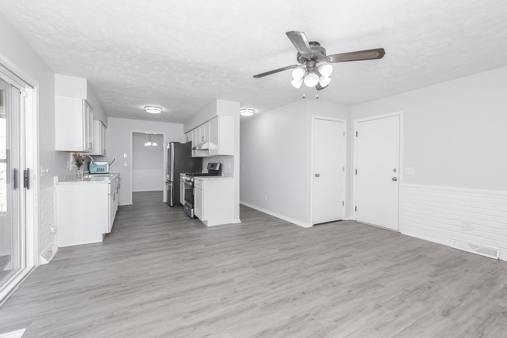 Bloomington, IL 61704