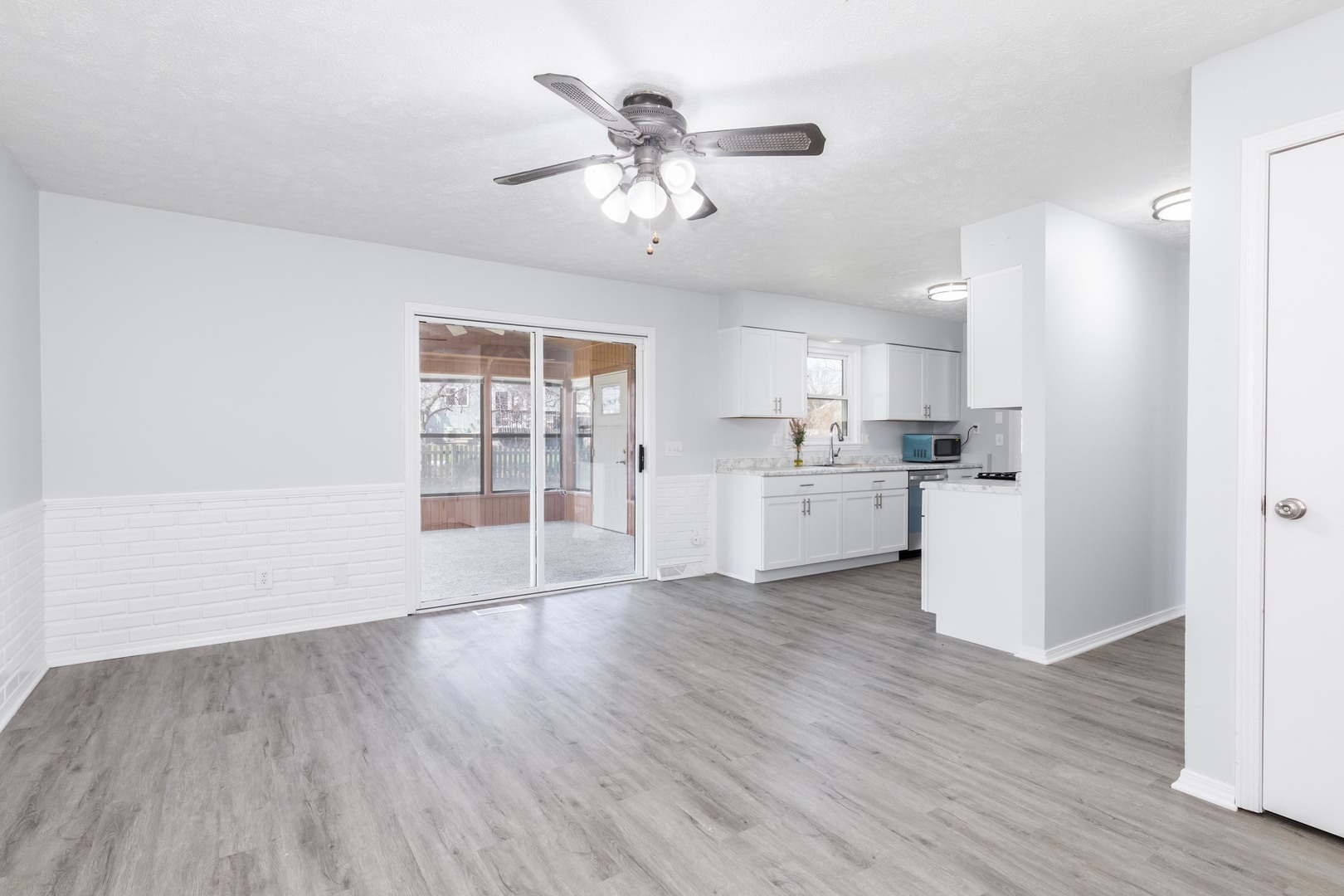 Bloomington, IL 61704