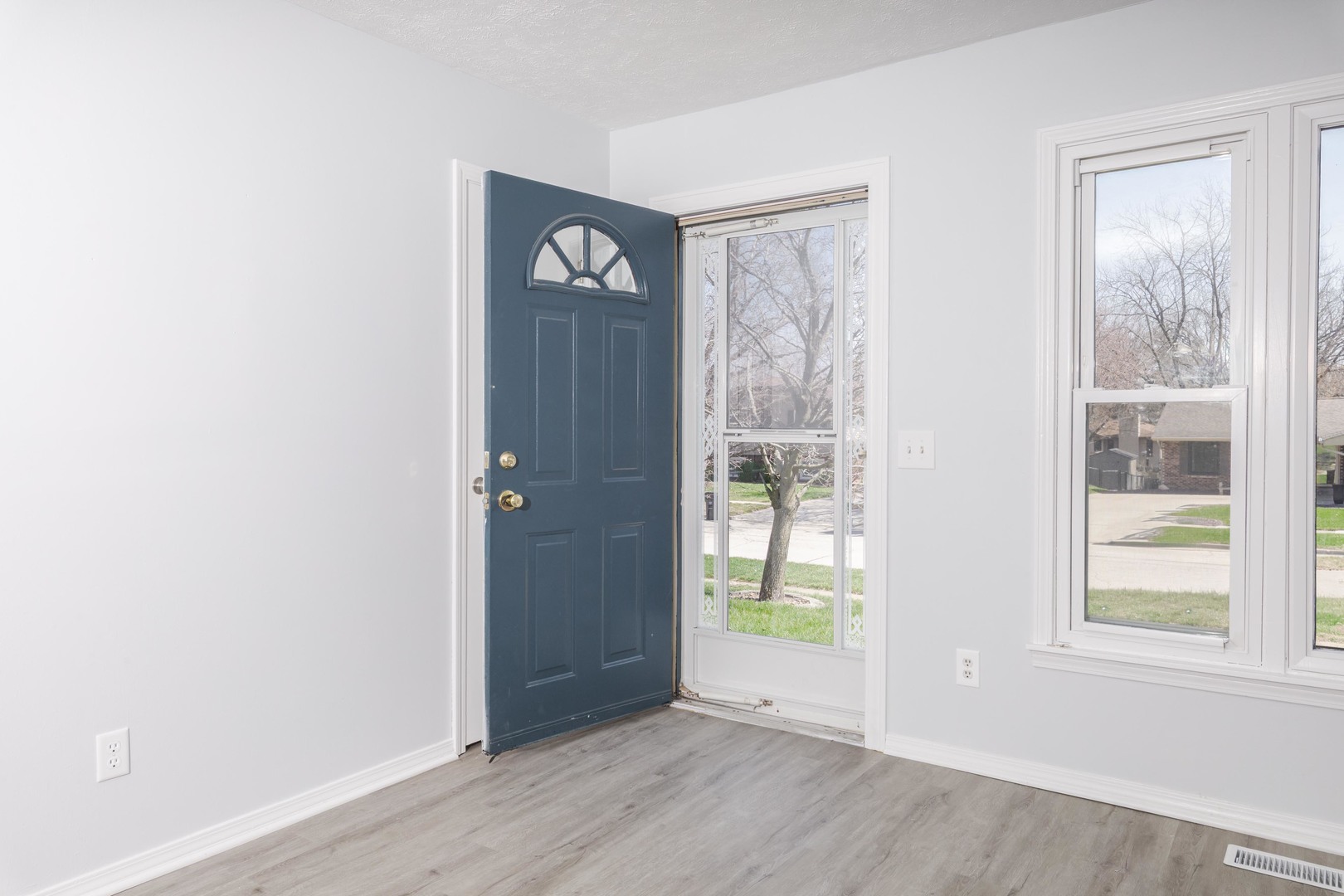 Bloomington, IL 61704