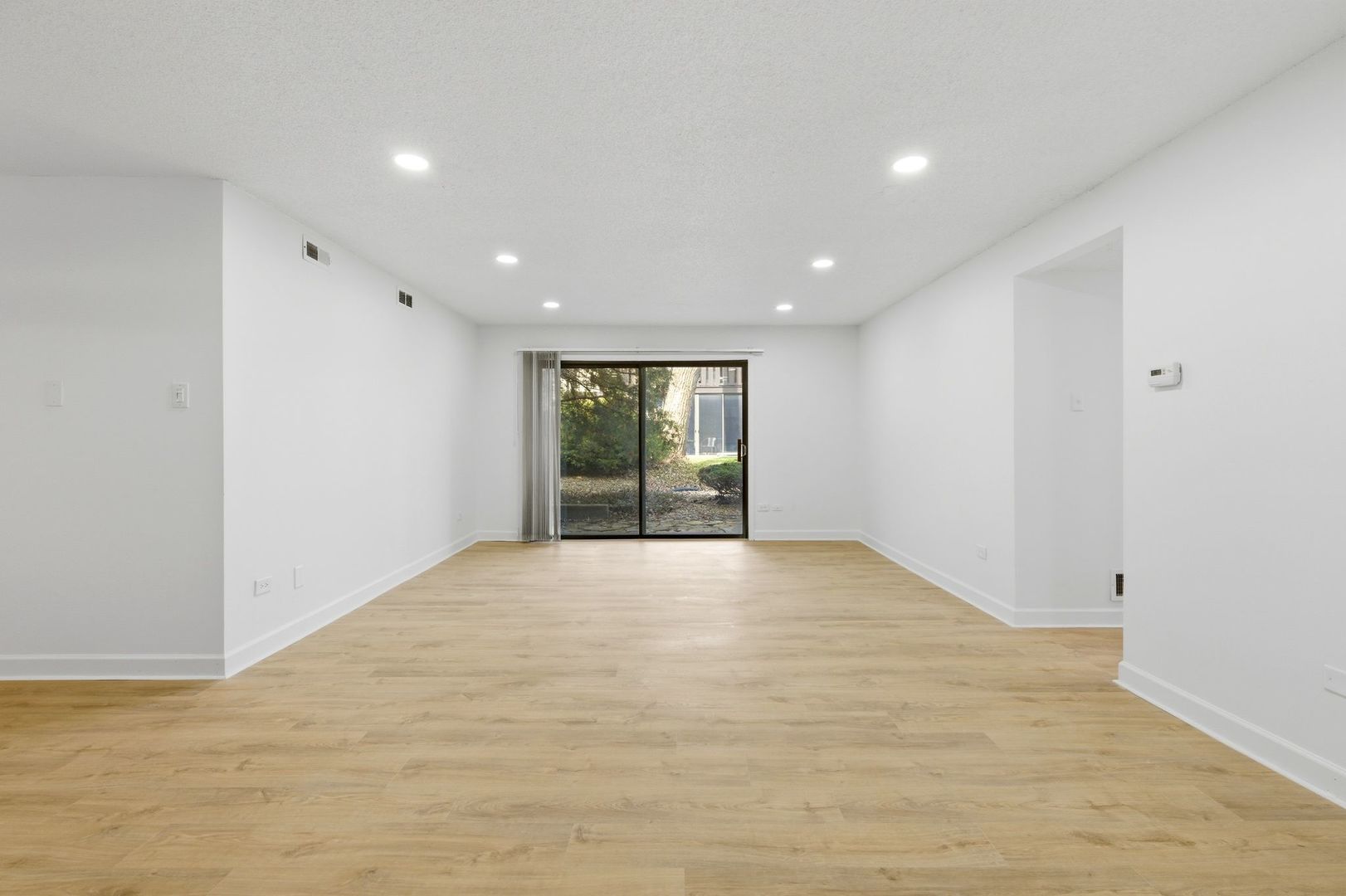 8216 Mulberry Court #8A, Palos Hills, IL 60465