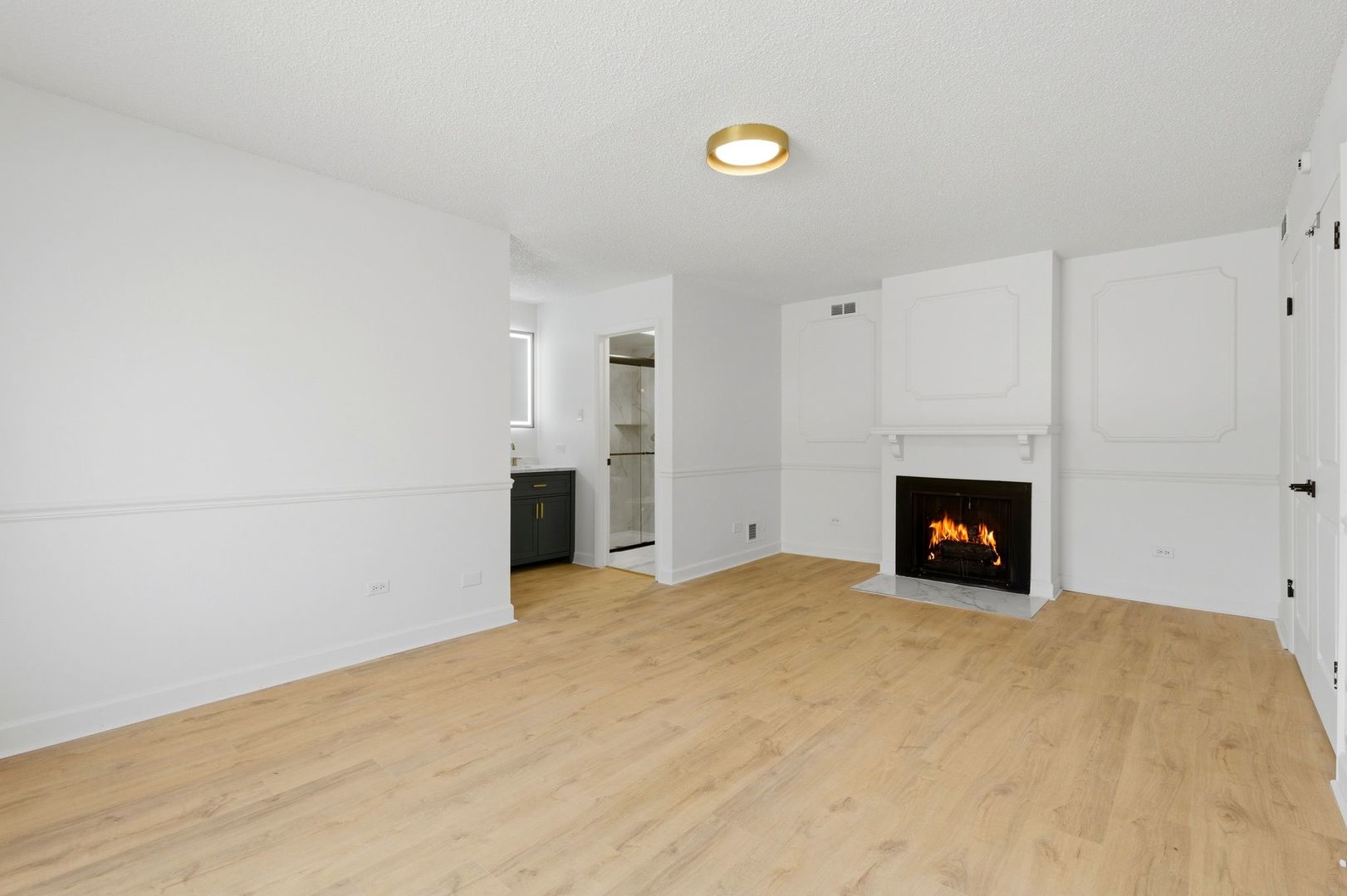 8216 Mulberry Court #8A, Palos Hills, IL 60465