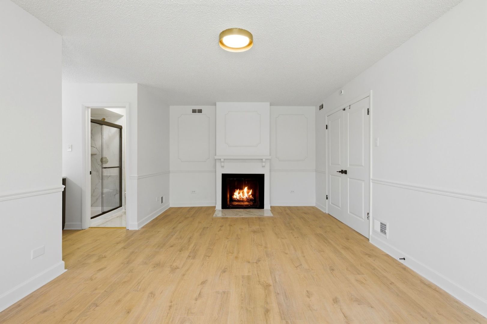 8216 Mulberry Court #8A, Palos Hills, IL 60465