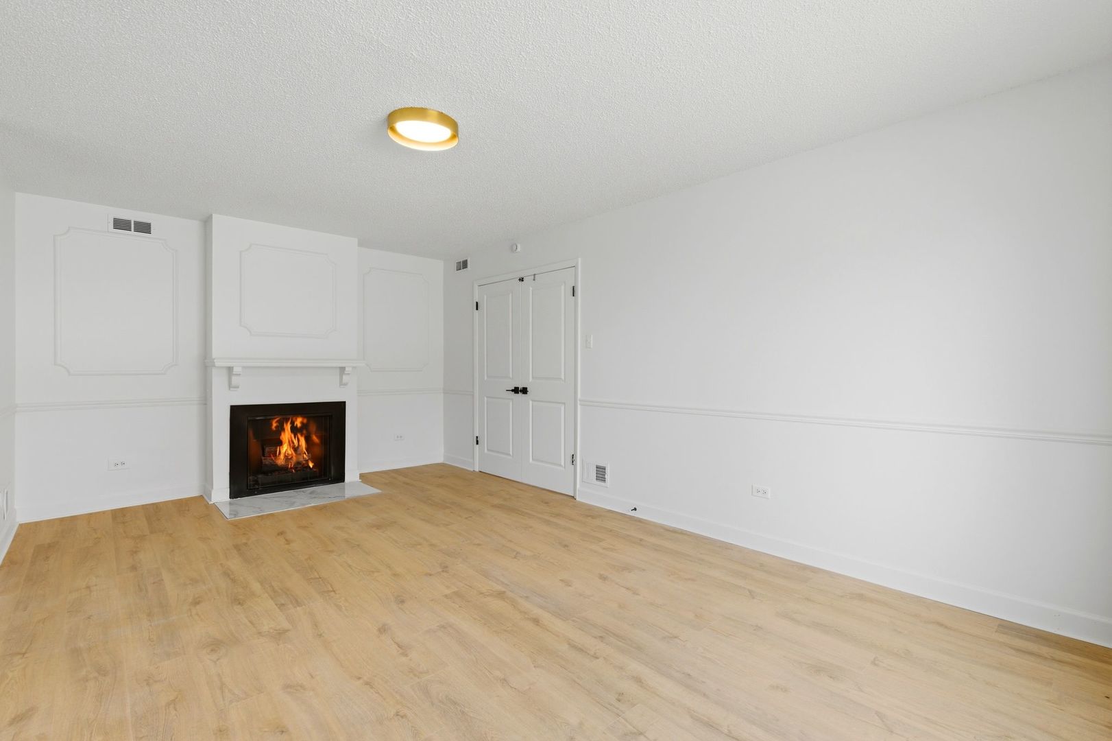 8216 Mulberry Court #8A, Palos Hills, IL 60465