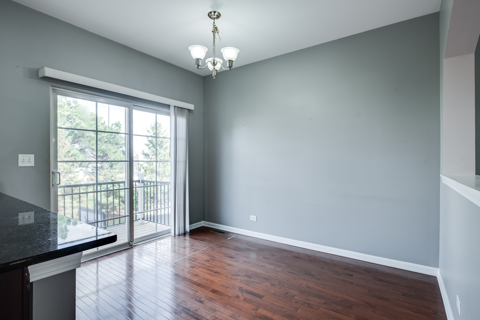 417 Plaza Place, Aurora, IL 60504