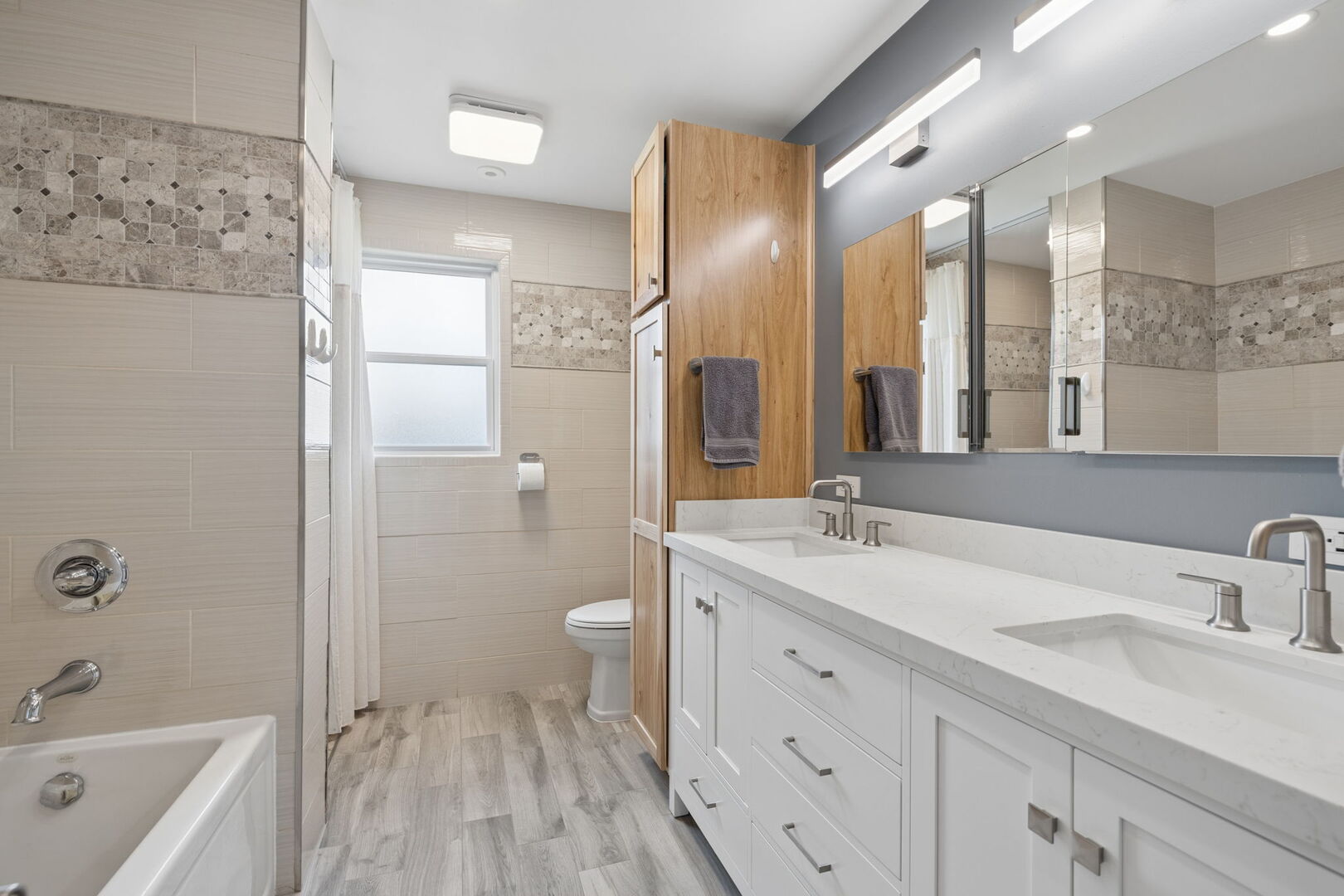 6922 Sierra Drive, Darien, IL 60561