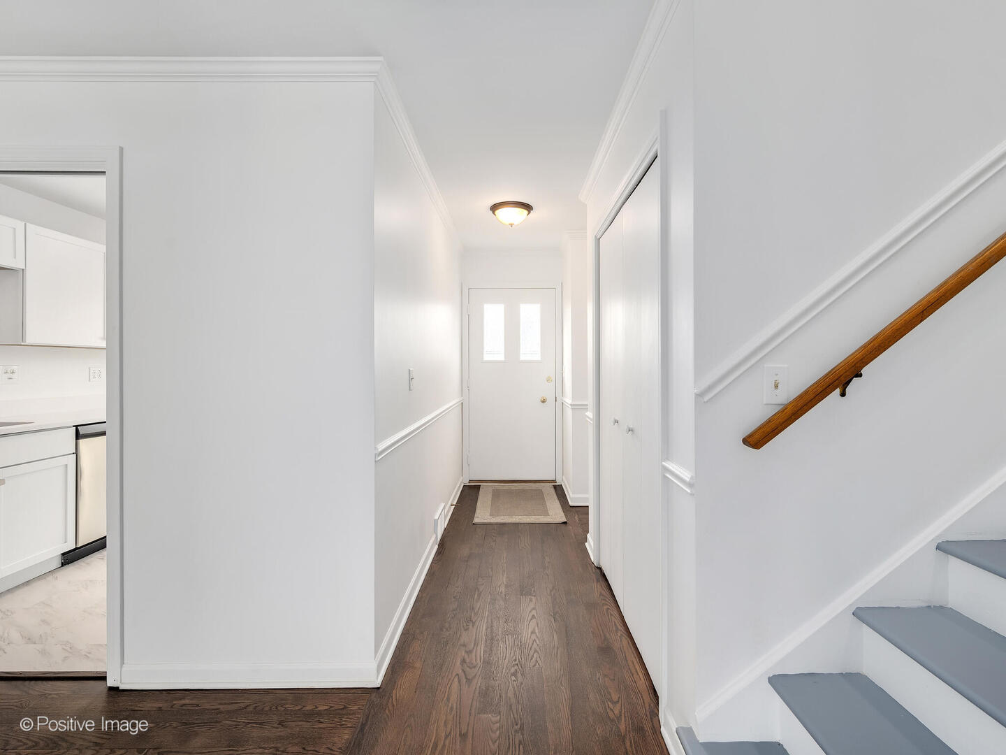 285 E 1st Street, Elmhurst, IL 60126