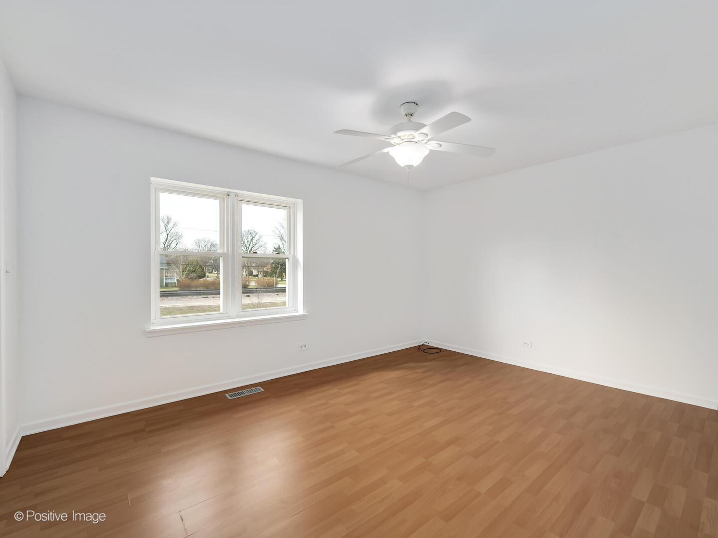 285 E 1st Street, Elmhurst, IL 60126