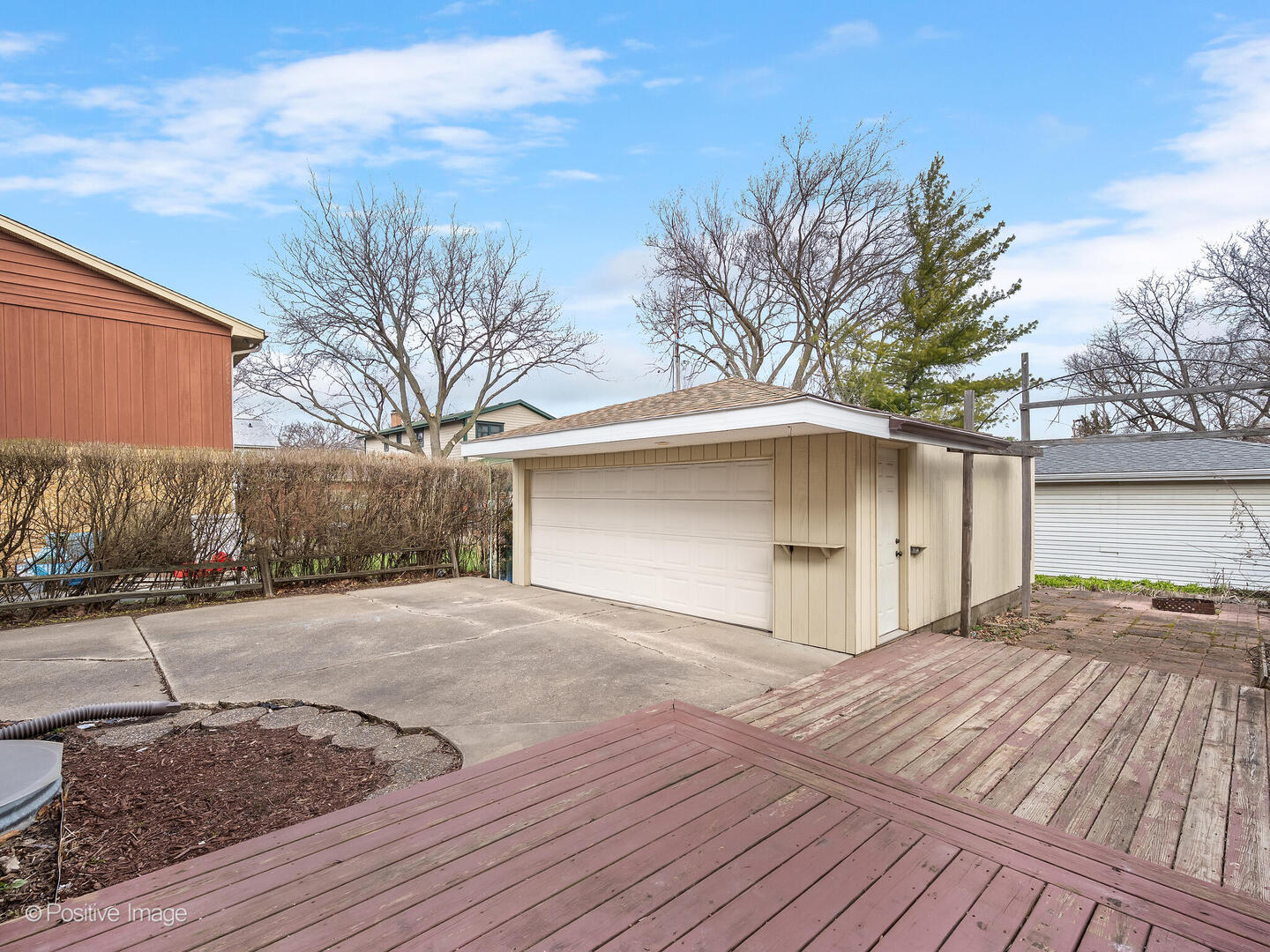285 E 1st Street, Elmhurst, IL 60126