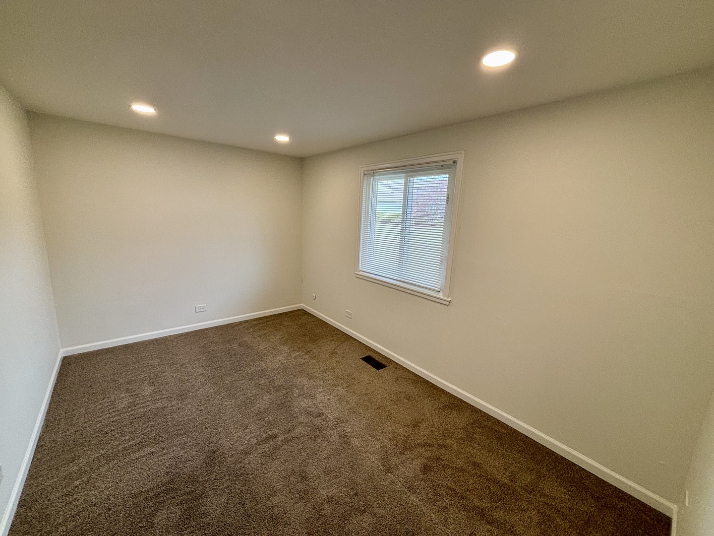 236 Whidah Court #236, Schaumburg, IL 60194